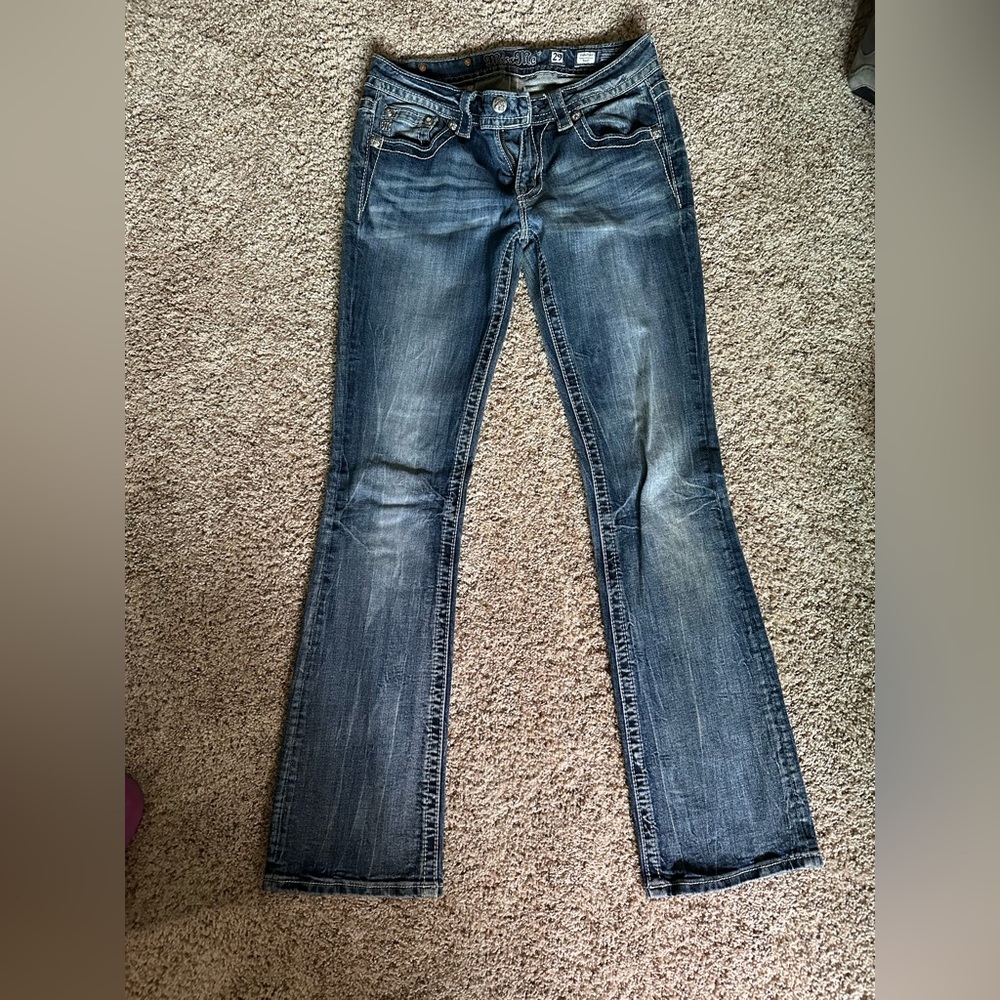 Miss Me signature boot, cut jeans
